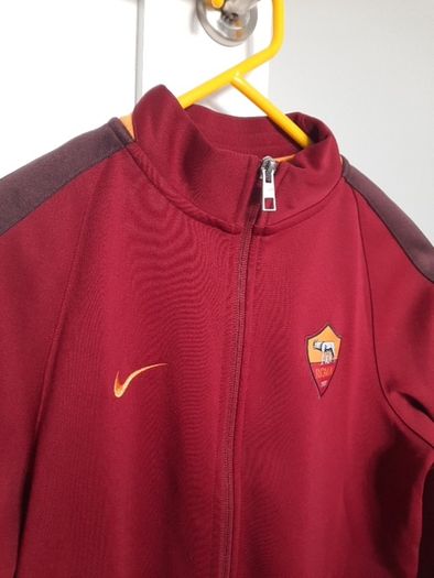 Roma Nike zip top boys size 13-15 years