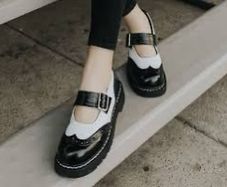 TUK shoes size 5