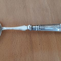 Harrison Fisher Electroplated Silver Shell Shaped Sugar Sifting Spoon with Sterling Silver handle Queens pattern