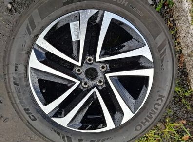 18" Genuine Seat Terraco Alloy with tyre