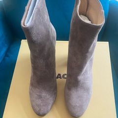 Lola Cruz taupe suede platform ankle boots Brand New