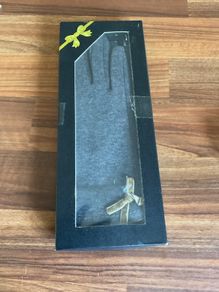 Ladies gloves BN