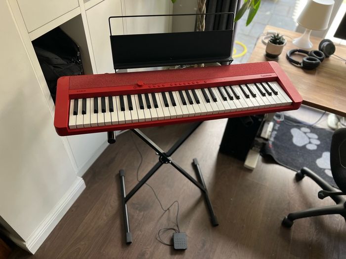 Red Casio CasioTone CT-S1RD