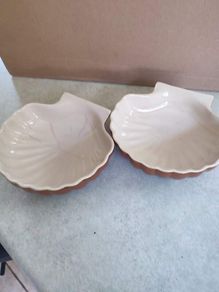 SET OF 2 OLD Classic Shell Bowl for Jewelry Dessert Ice Cream Bowl Tray Dessert Bowl Ceramic OR ANY OTHER UES.