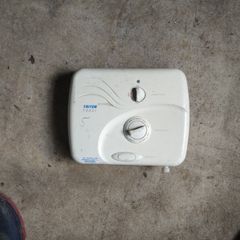 shower Triton t90si for parts