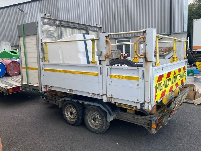 Motorway repair body trailer project