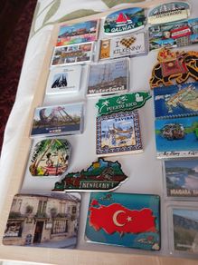 Assorted fridge magnets