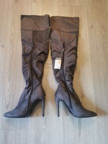 New Ladies Boots Size 4