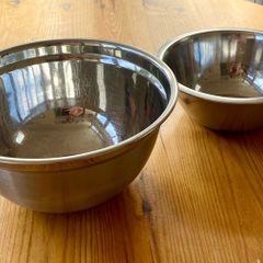 Pair of stainless steel mixing bowls