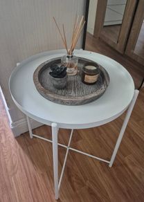 White side coffee table