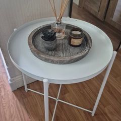 White side coffee table