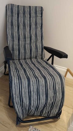 Folding garden chair