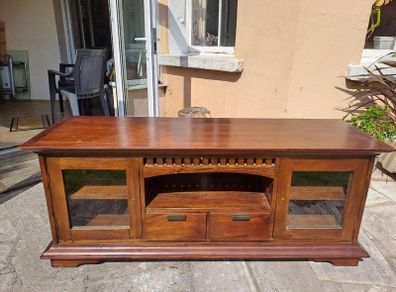 Tv stand