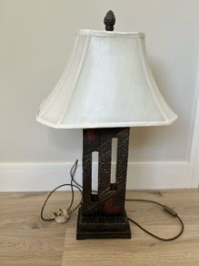 Genesis table lamp