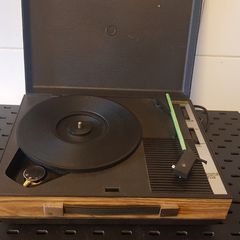 Fedelity HF42 Record Player