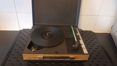 Fedelity HF42 Record Player