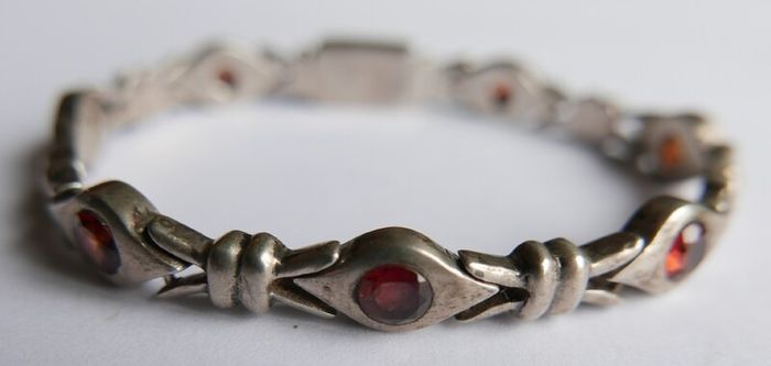Vintage Natural Garnet and Sterling Silver 925 Bracelet, hallmarked Bracelet. length 7,5" - 26,1g