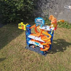 hot wheels dragon garage