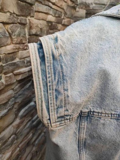 Denim Sleeveless jacket 80s 90s style on trend  size 12 Postage included