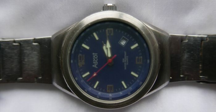 Ascot Water Resistant  30 M Men Quartz Watch New Battery