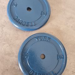 2x 10kg york plates