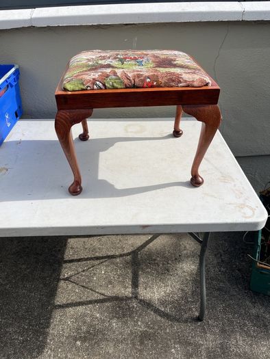 Beautiful vintage  stool / footstool with cabriole legs