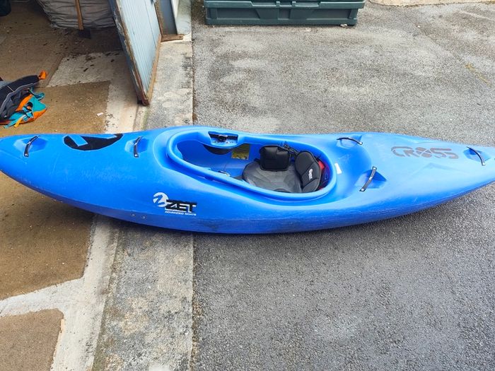 Zet Cross Whitewater Kayak