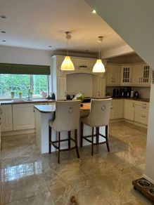 Cream Kitchen