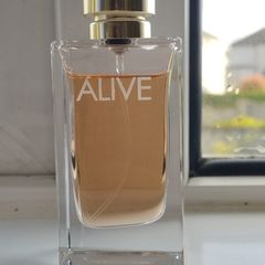 Boss Alive parfume