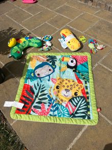 Baby toddler play mat with accessories