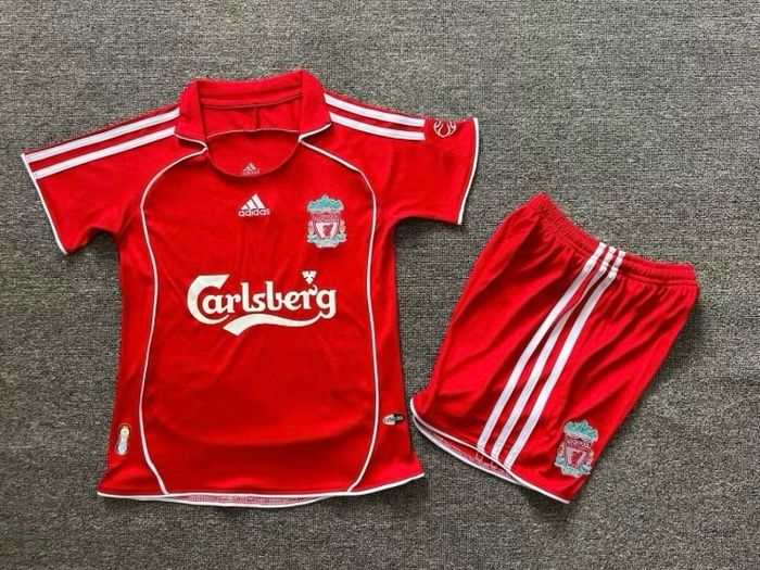 Retro football kits