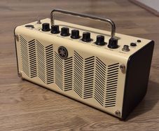 Yamaha THR5 10W Modelling Combo Amp, Like New