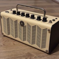Yamaha THR5 10W Modelling Combo Amp, Like New