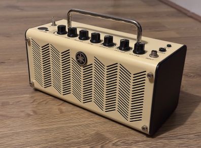Yamaha THR5 10W Modelling Combo Amp, Like New