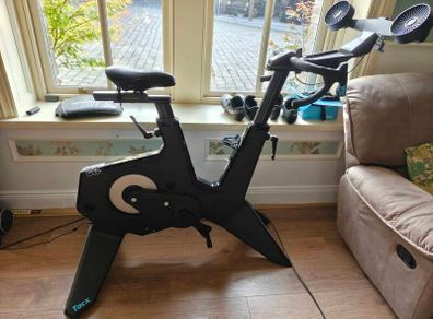 Tacx neo smart bike