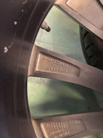20" Tesla model 3 performance wheel (x1)