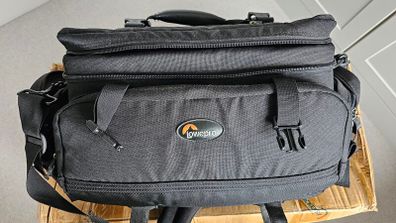 Lowepro Magnum AW camera shoulder bag