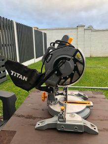 Titan 210mm compound mitre saw