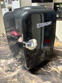 Mini Fridge 4L ( Cold and Hot ) 220-240V or 12V