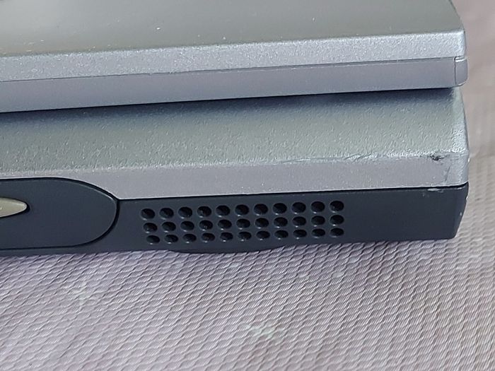 Rare Vintage Fujitsu Siemens Lifebook, E Series, FPC07048B Part number CP127259, Running Windows 2000 Professional, uses 3.5 floppy disk, 20GB HDD, amd all the connecting Ports from 30 years ago Era