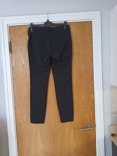 Zara Woman  Black Trousers.   S. M-12.  B.N.W.T.
