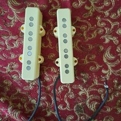 Haussel Jazz Bass pickups