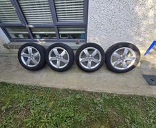 Audi Q5 Wheels and Tires R19/235-55