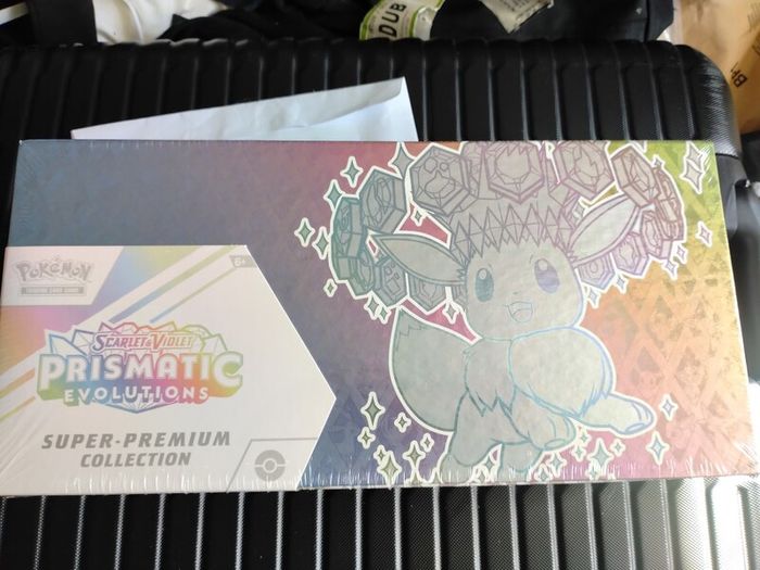 Prismatic Evolutions Super Premium Collection