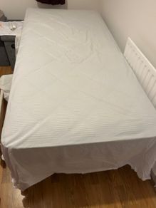 Single bed