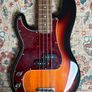 Left Handed Bass - Squire 60's Classic Vibe Image 5