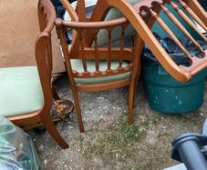 free 4 chairs