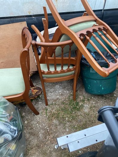 free 4 chairs