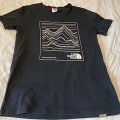 Boys black North Face top Tee T Shirt junior large l