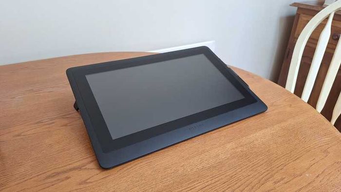 Wacom Cintiq 16 graphics tablet, black
